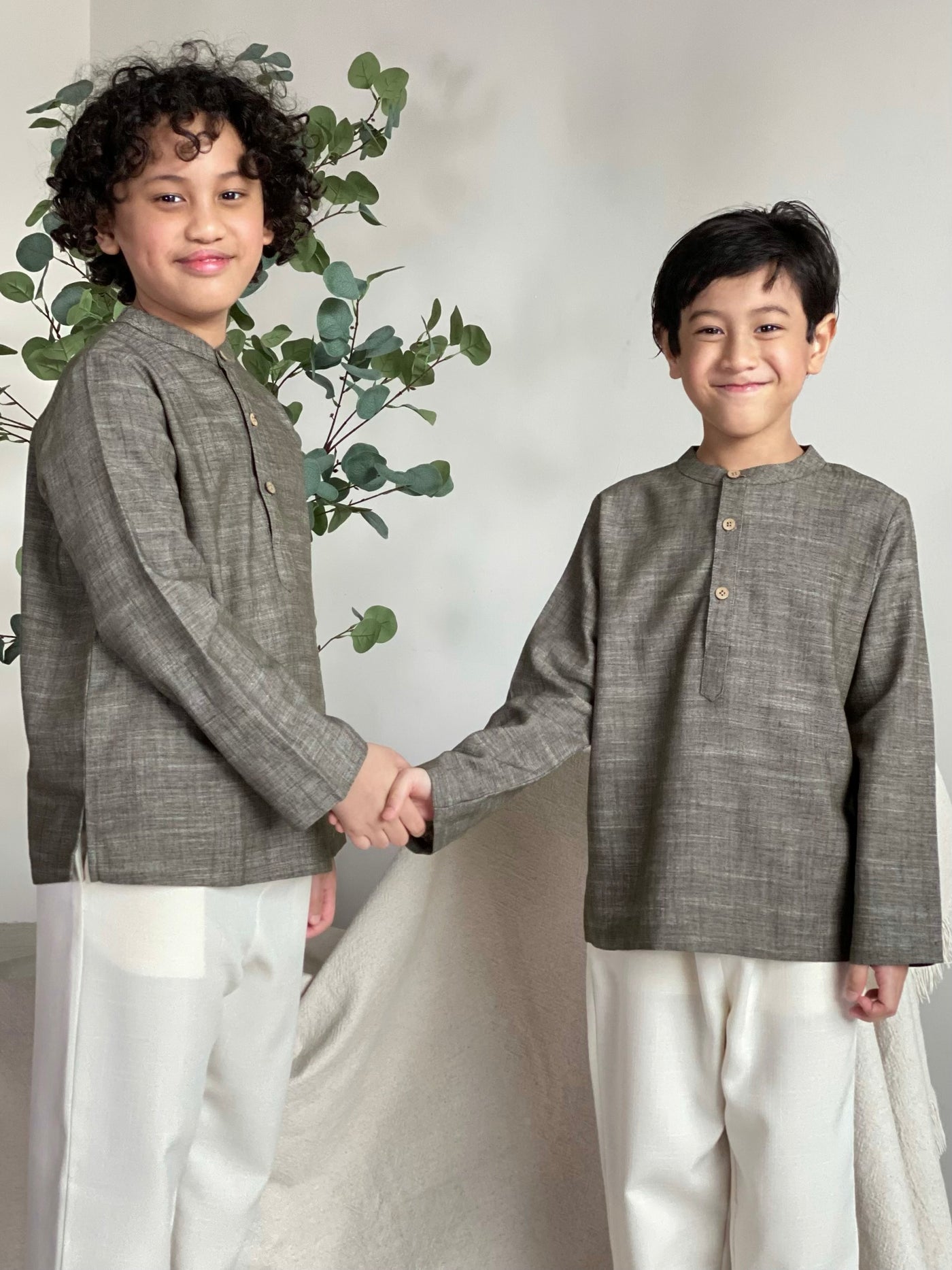 AMAR Kurta in Mud Green