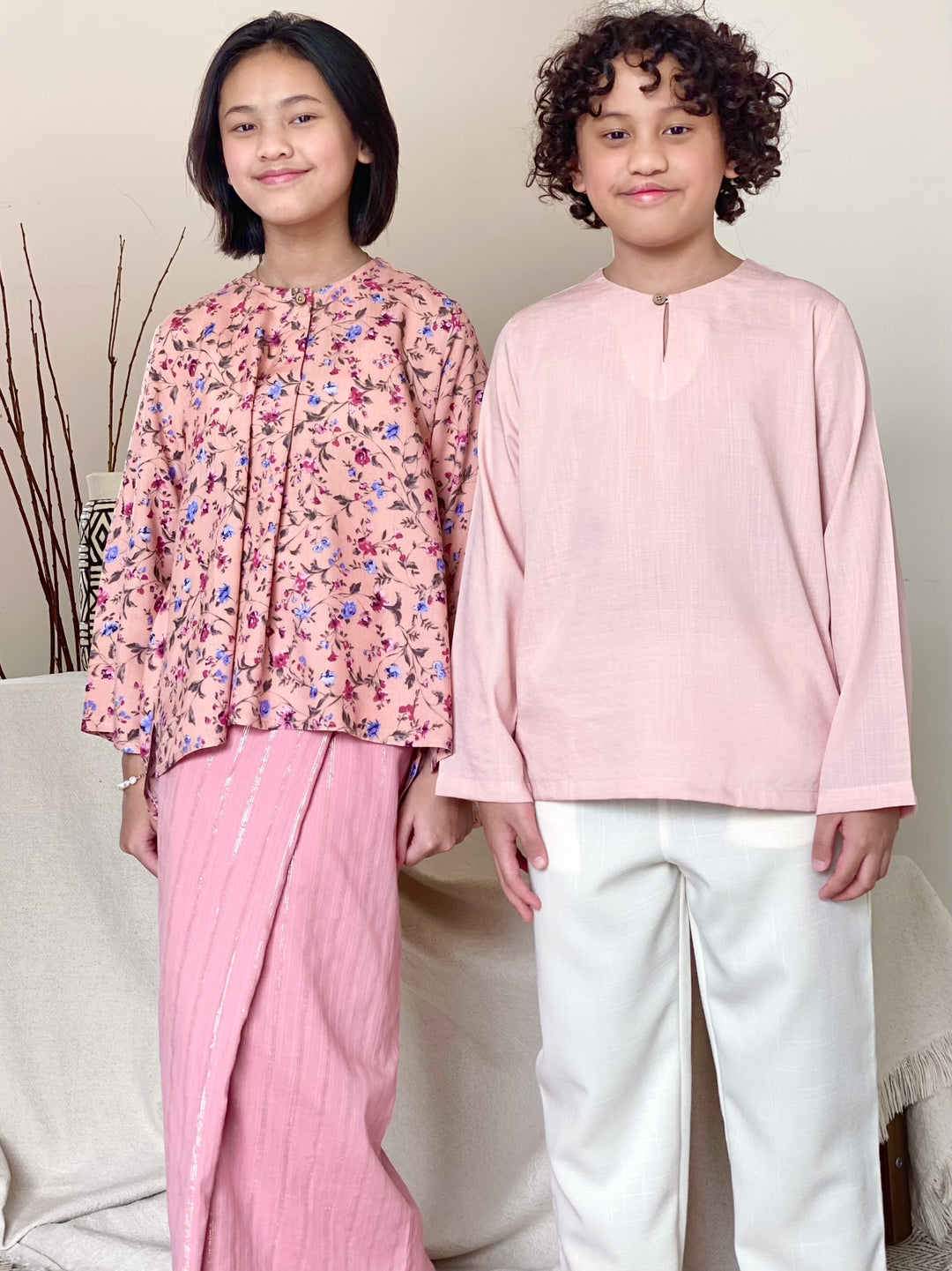 DAMAI Teluk Belanga Kurta in Pink