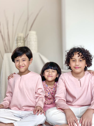 DAMAI Teluk Belanga Kurta in Pink
