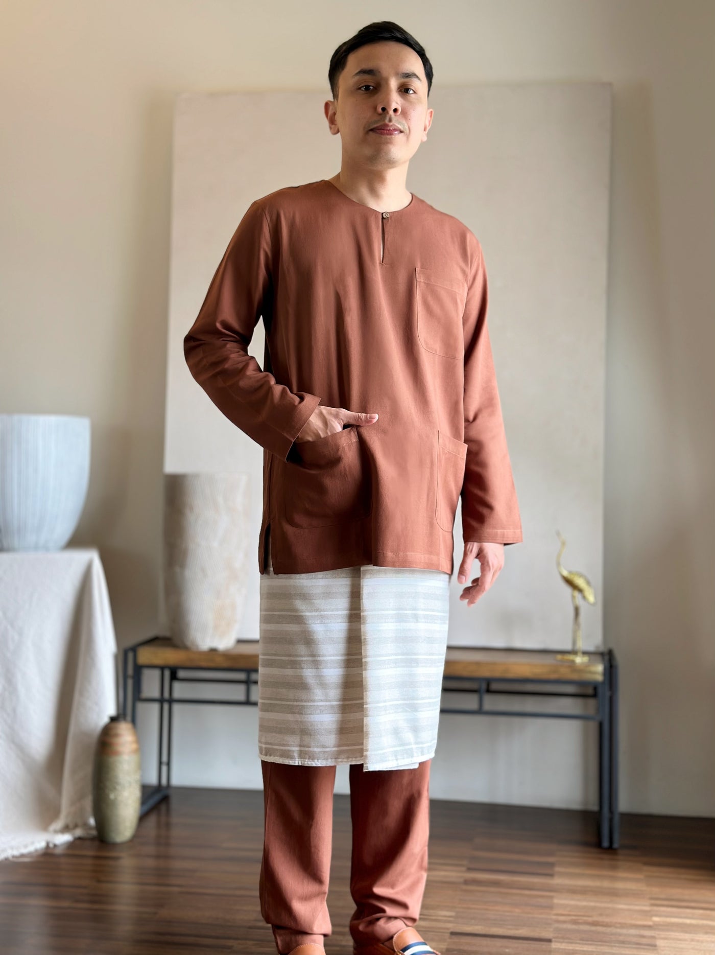 MALIK Teluk Belanga Baju Melayu Set in Cocoa