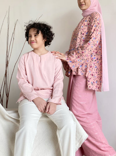 DAMAI Teluk Belanga Kurta in Pink