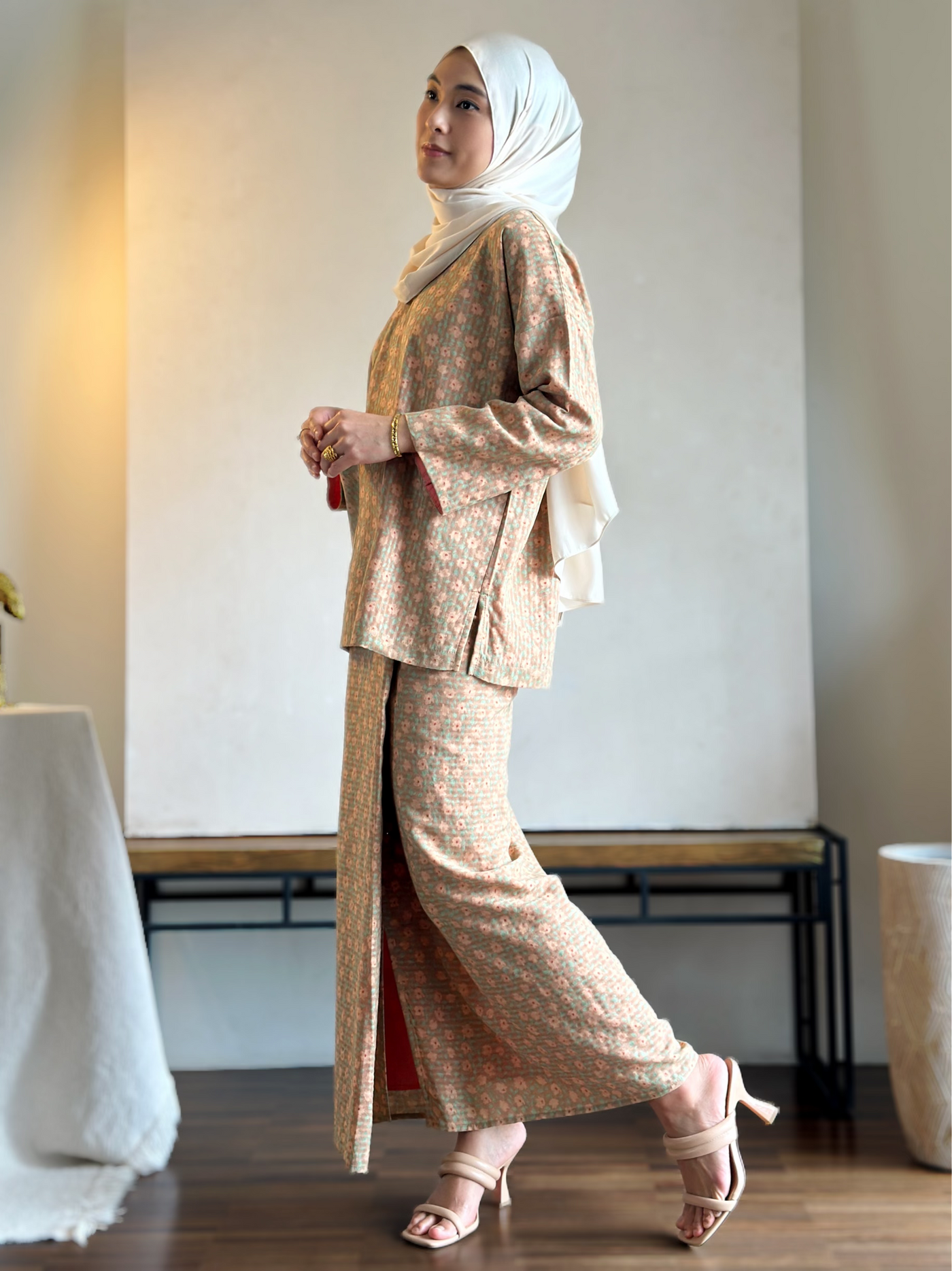 MULUS Kurung Kedah Set in Peach Floral