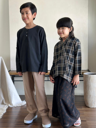 SIREH Modern Kebaya with Skirt Set in Black Plaid
