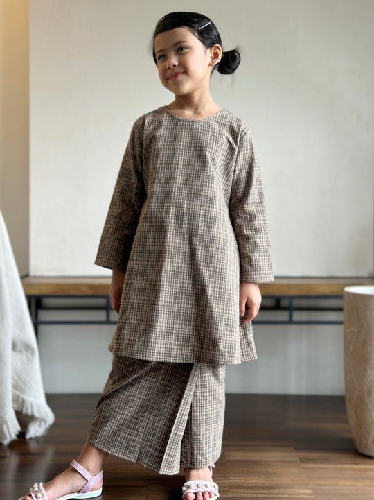 MELATI Kurung Pahang Set in Tartan Checks