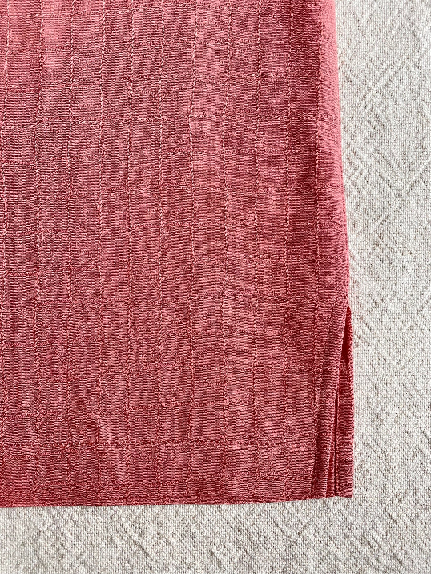PUJANGGA Kurta in Persian Red