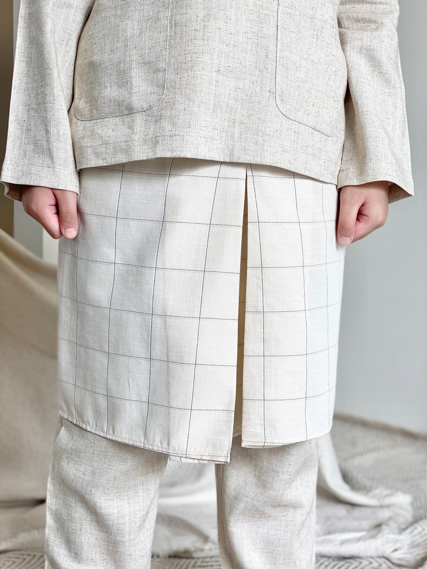 AYUB Instant Pelikat Style Samping in Ivory Windowpane