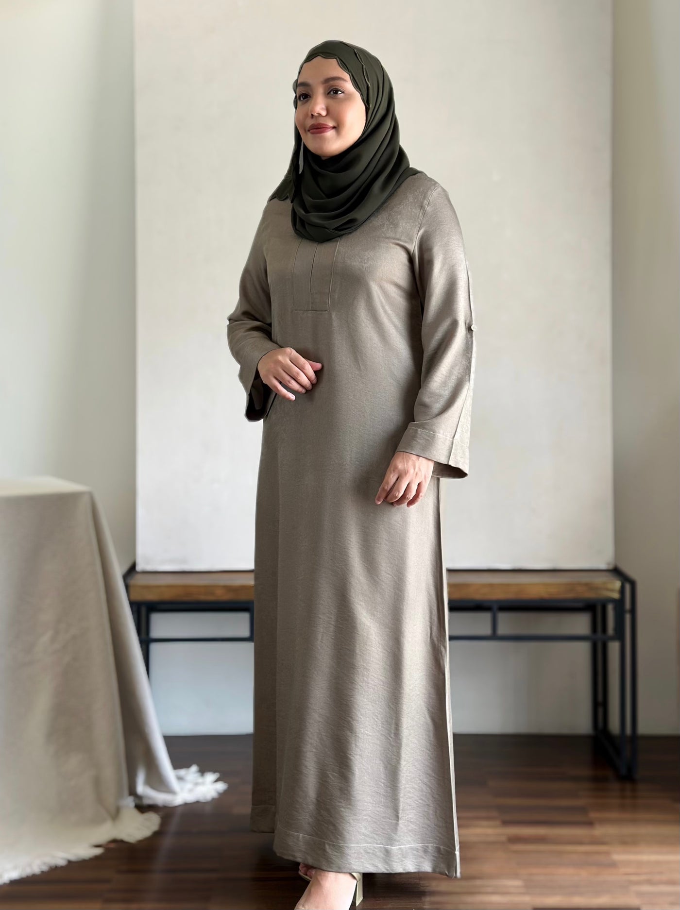 MARYAM Flare Abaya in Mud Green