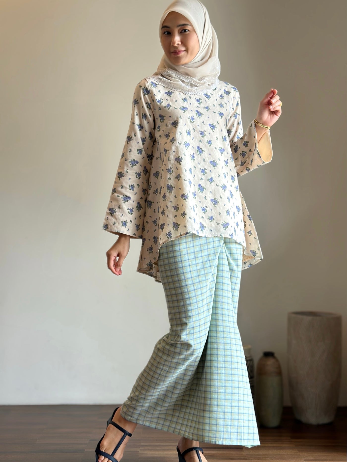 CENDANA Short Kurung Set in Mint Floral