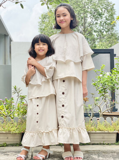 Mallory Buttoned Ruffle Skirt in Ivory
