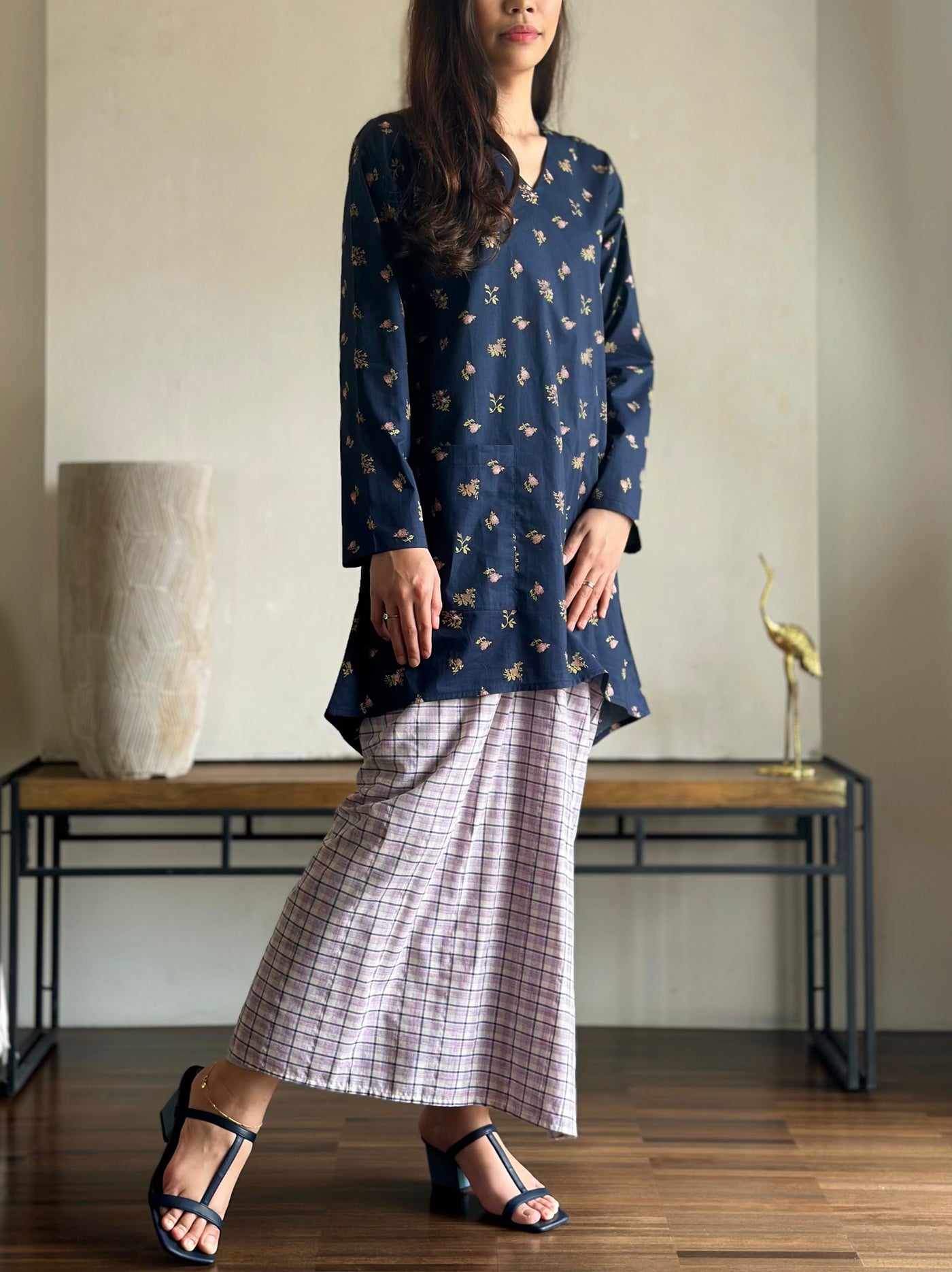 BIDARA Kurung Set in Navy-lilac