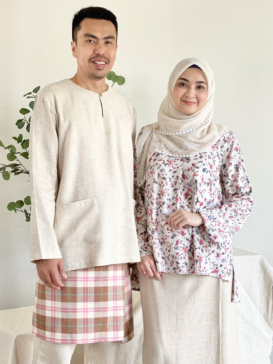 ISHAK Pelikat Style Samping in Plaid