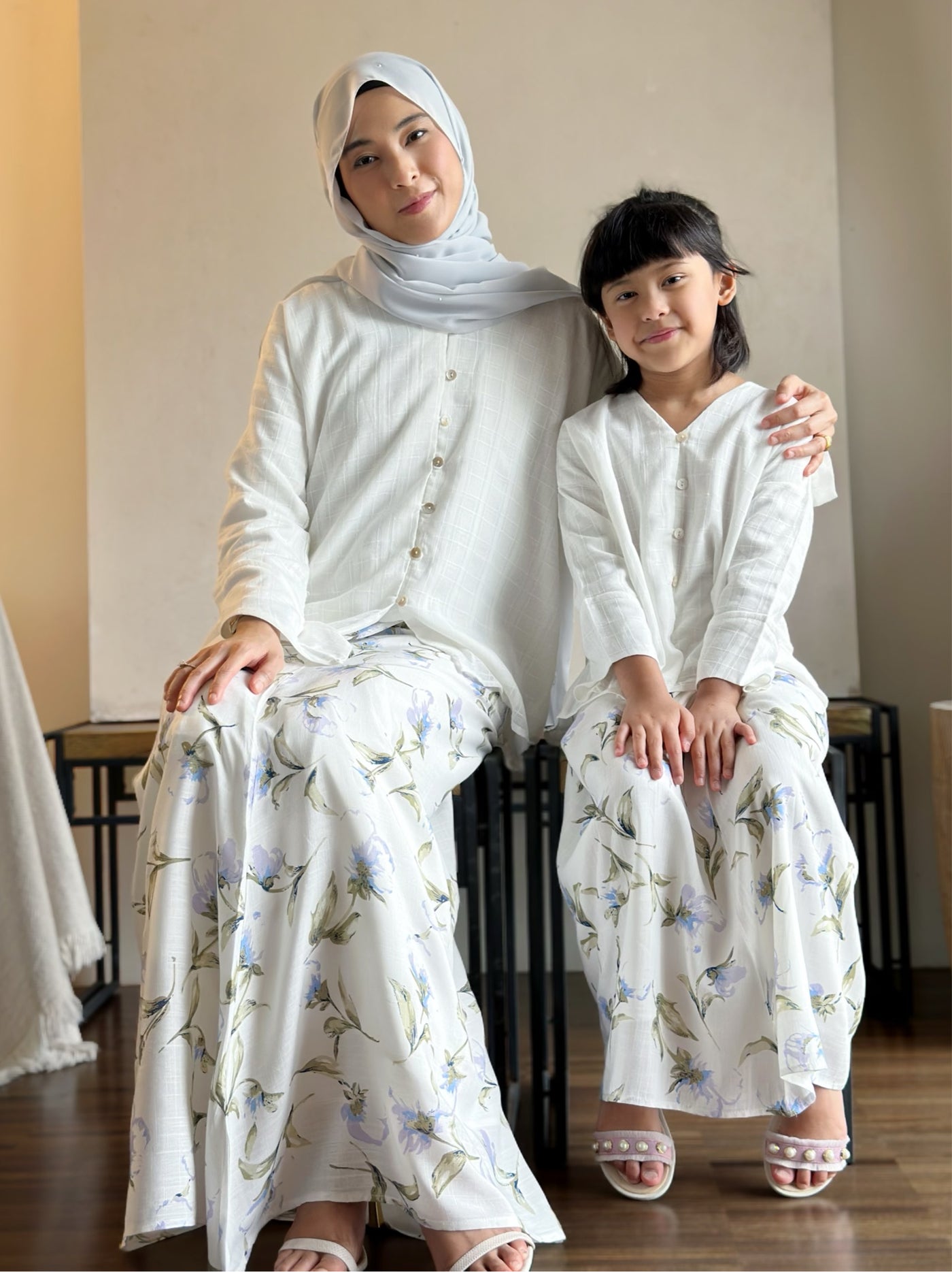 BAIDURI Mini Kebarung Set in White Garden