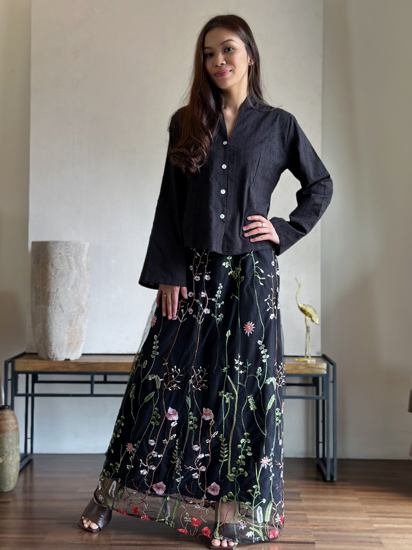 CAMELIA Modern Mini Kebaya Set in Black Bloom