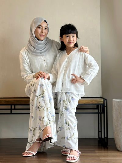 BAIDURI Mini Kebarung Set in White Garden