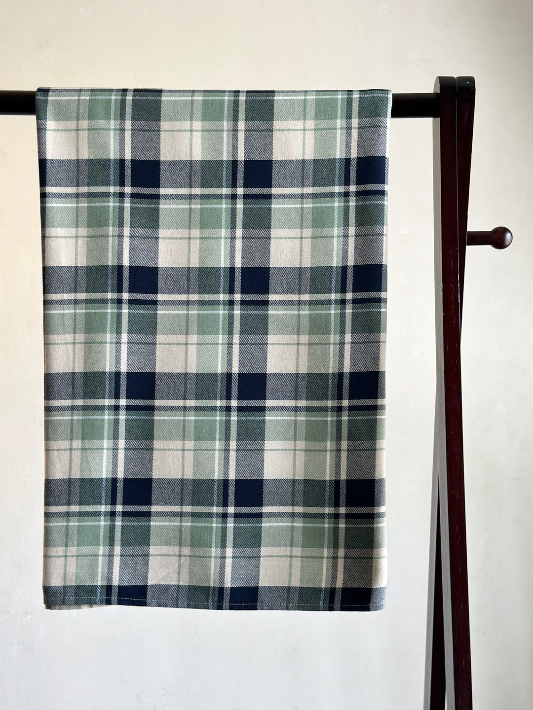 IDRIS Pelikat Style Samping in Green Plaid
