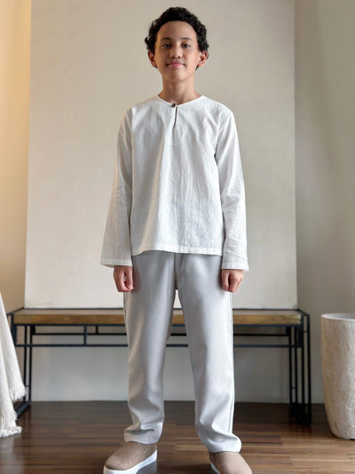 DAMAI Teluk Belanga Kurta in White