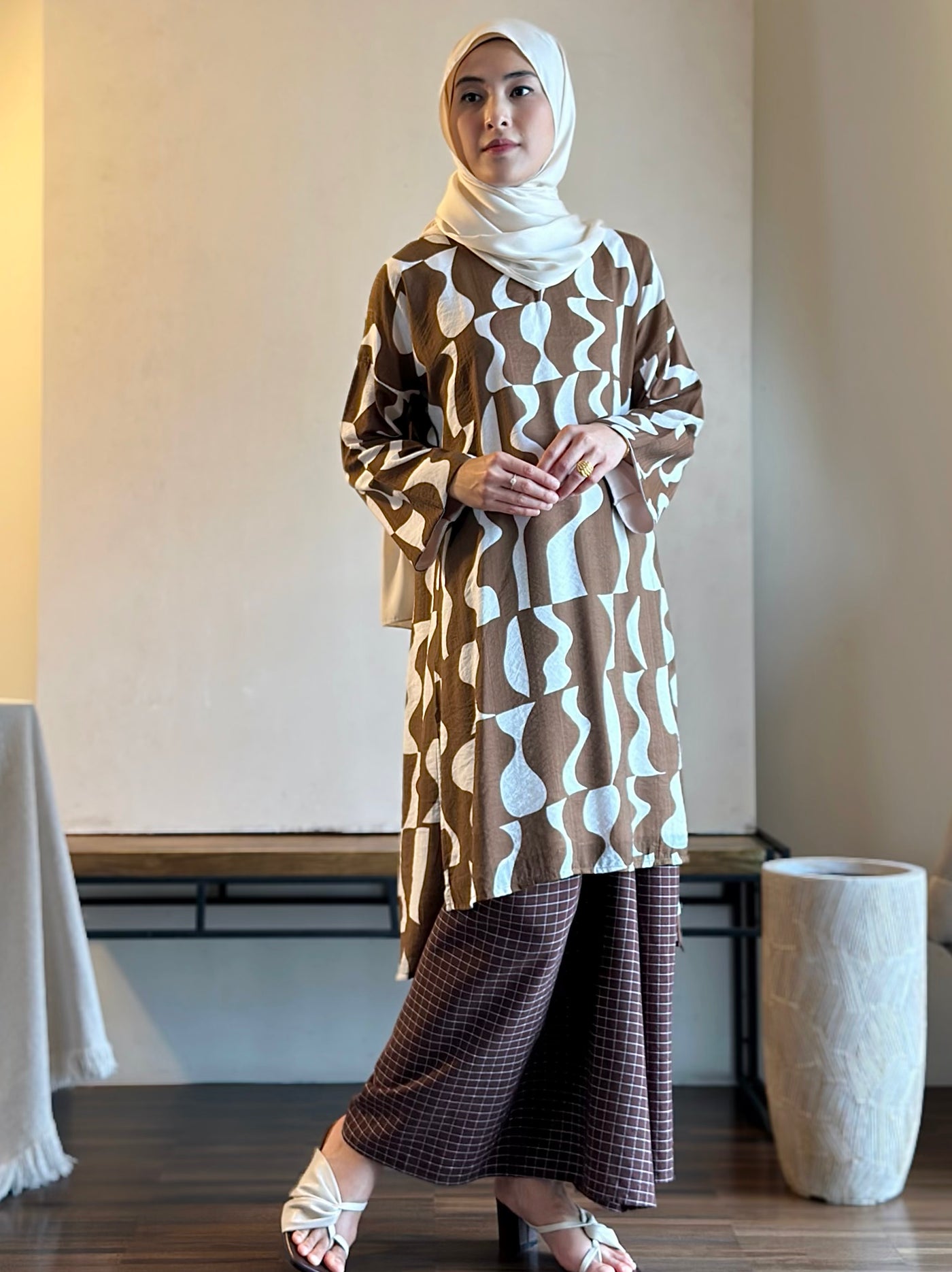 TANJUNG Long Kurung Set in Cocoa