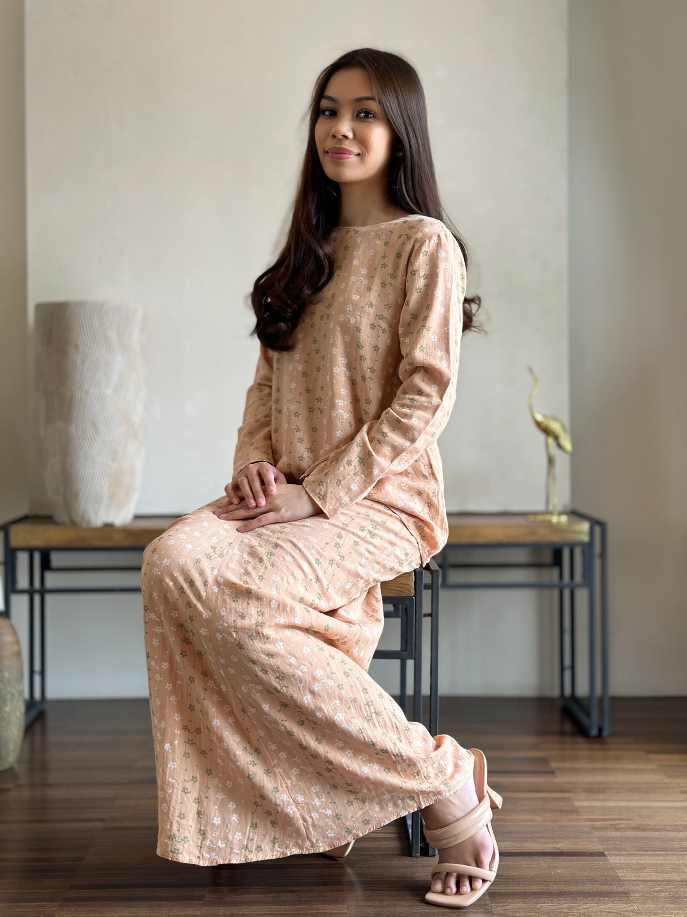 KANDIS Modern Kurung Set in Peach Floral