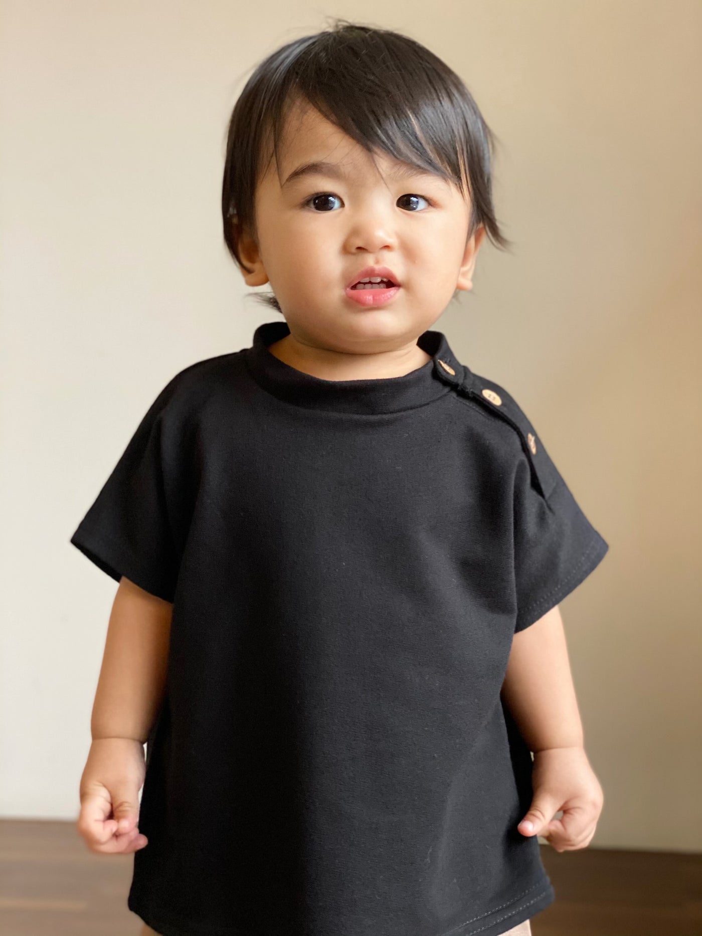 DYLAN Unisex Baby’s Tee in Black