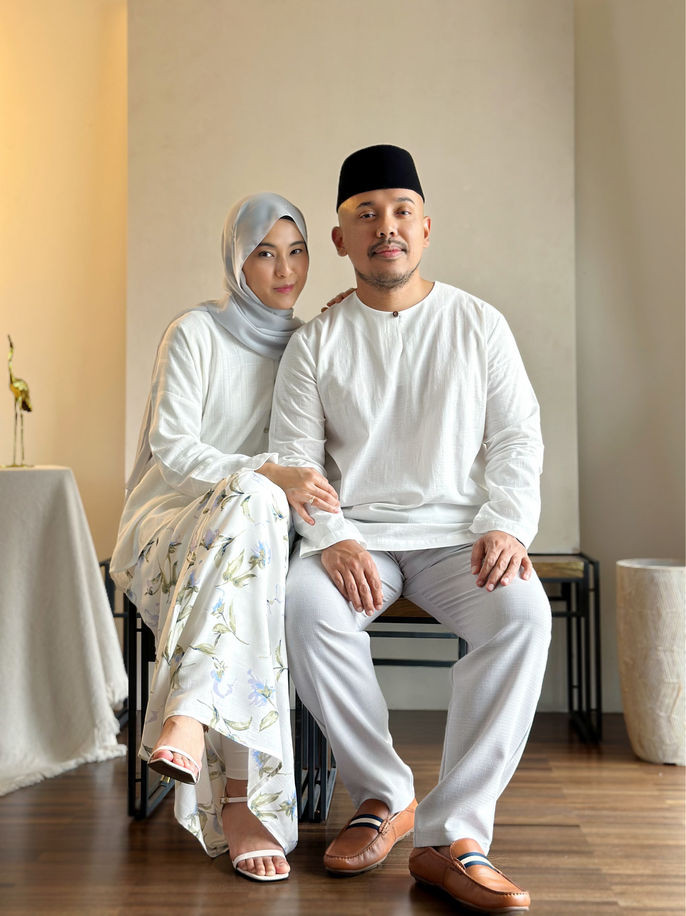 MUSTIKA Mini Kebarung Set in White Garden