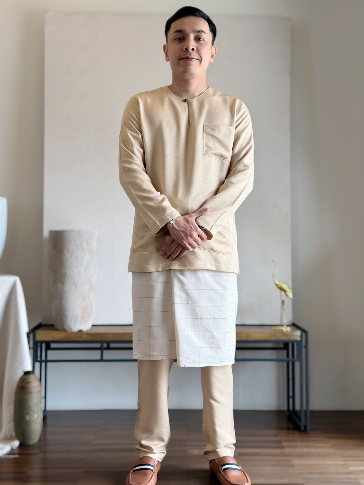 MALIK Teluk Belanga Baju Melayu Set in Buttermilk