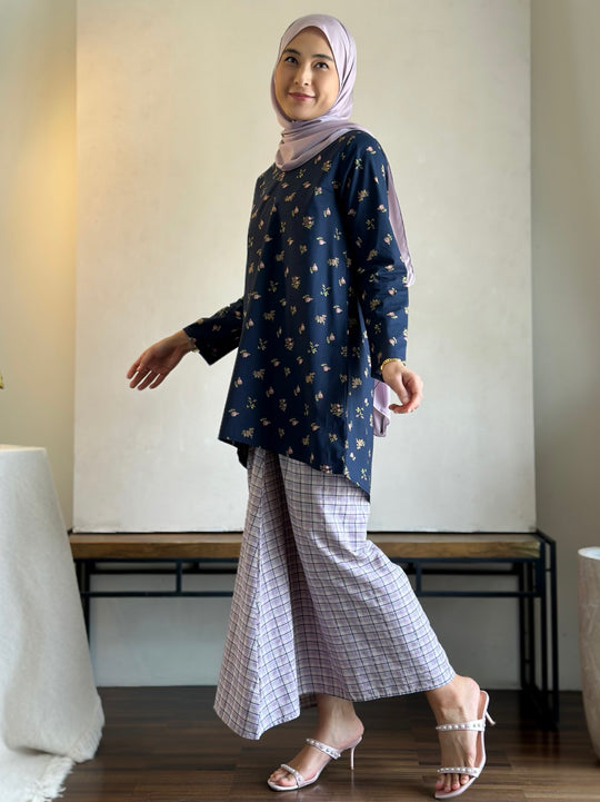 BIDARA Kurung Set in Navy-lilac