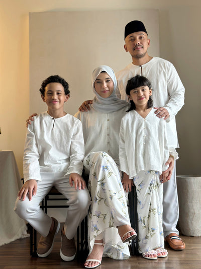DAMAI Teluk Belanga Kurta in White