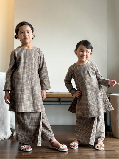 MELATI Kurung Pahang Set in Tartan Checks