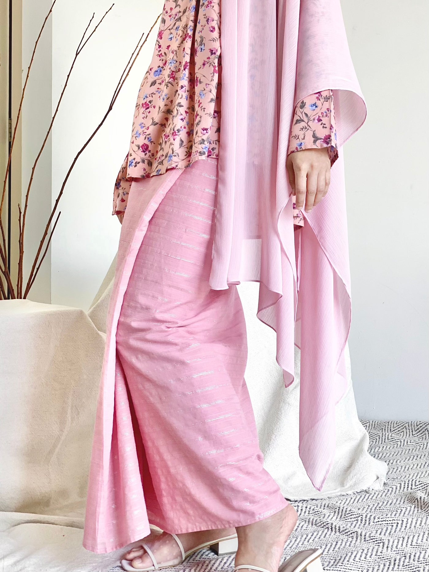 NIRMALA Modern Kurung Set in Pink Floral