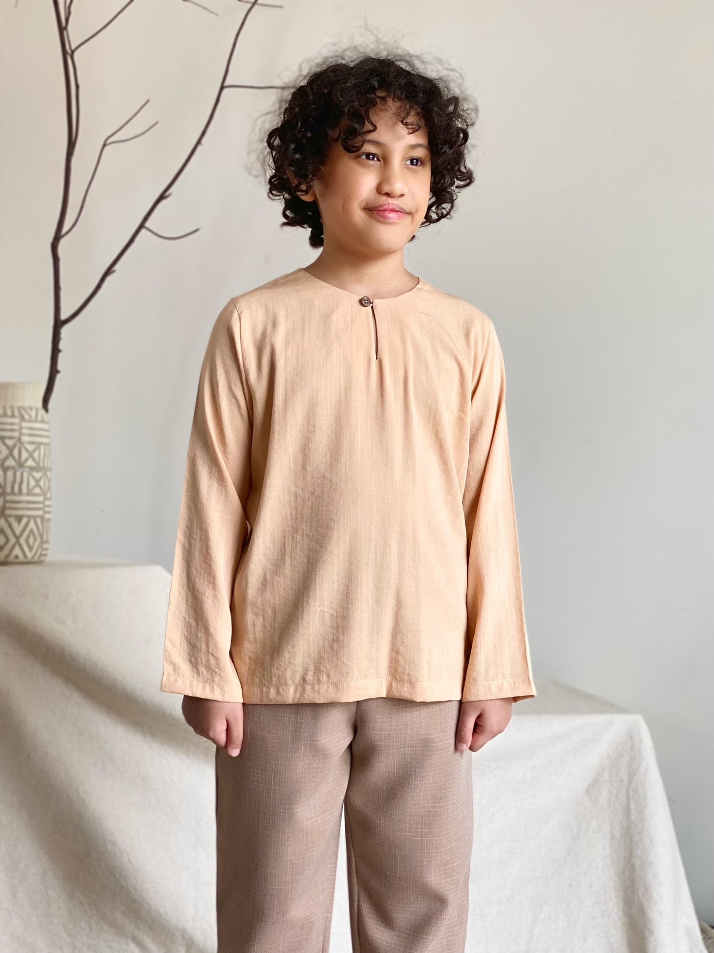 DAMAI Teluk Belanga Kurta in Peach
