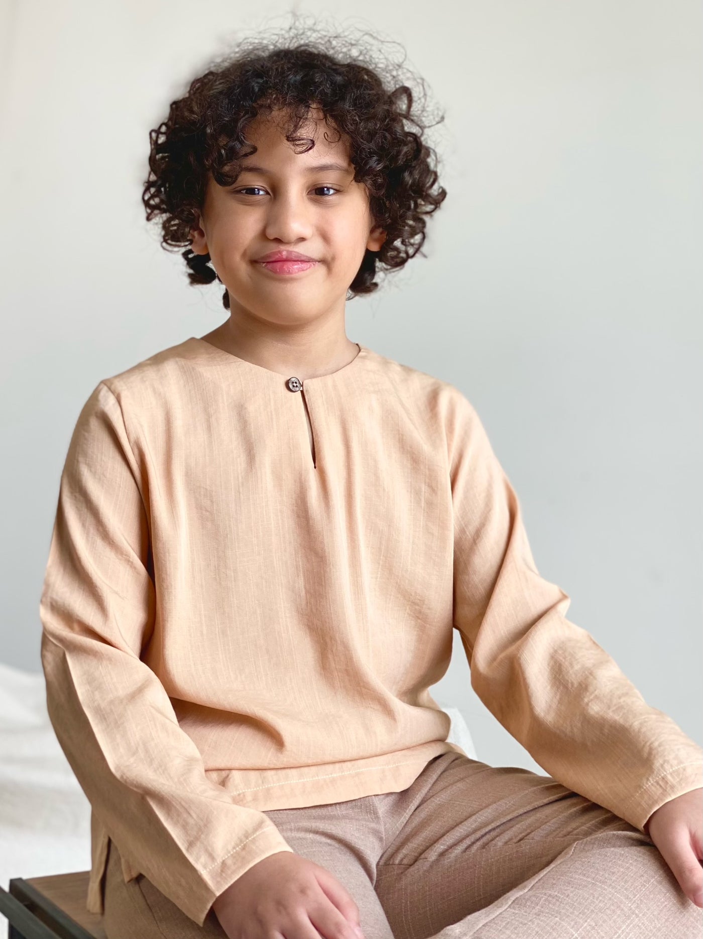 DAMAI Teluk Belanga Kurta in Peach