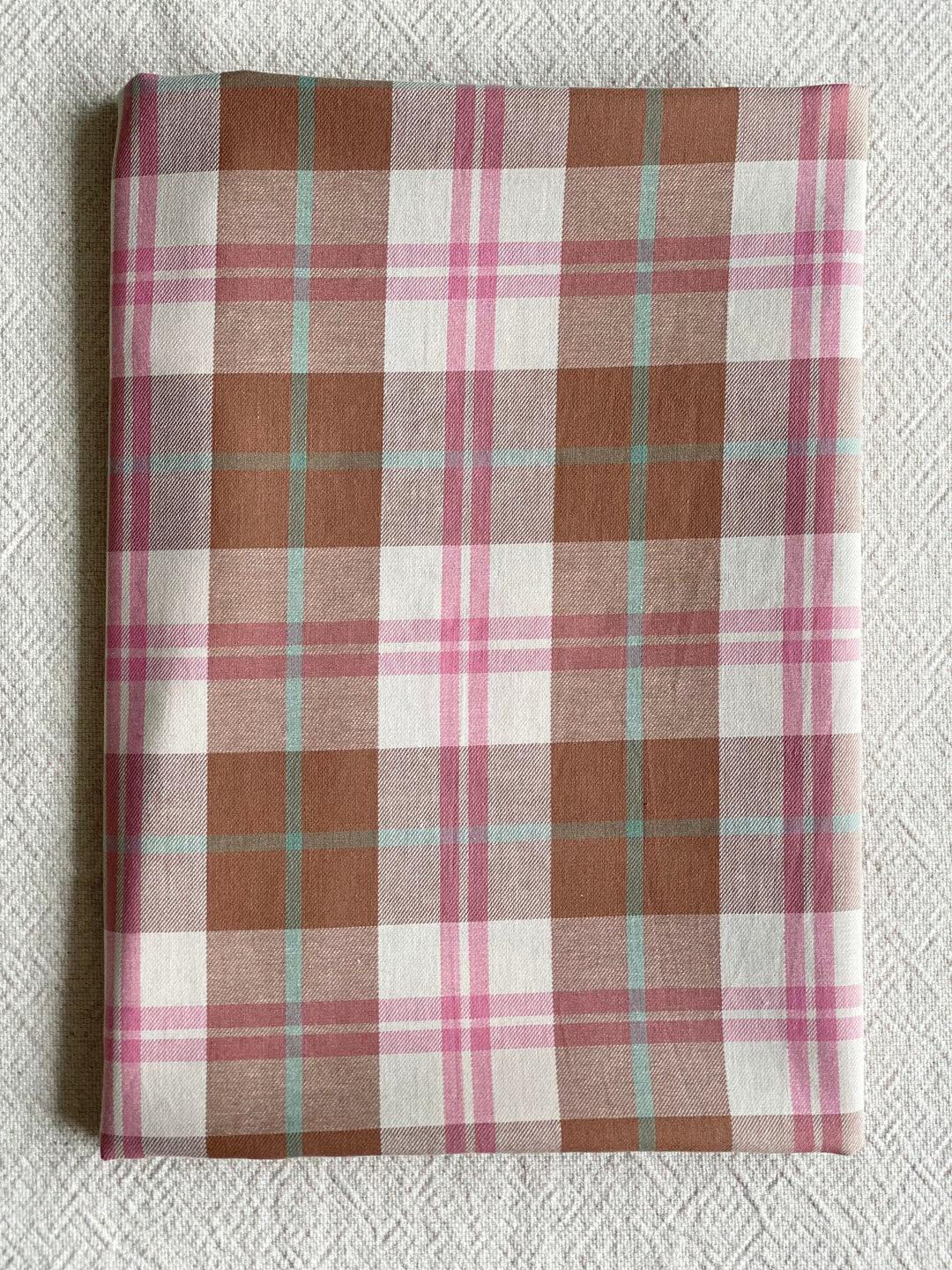 ISHAK Pelikat Style Samping in Plaid