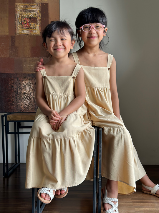 SUMMER Overall Flounce Dress in Parmesan