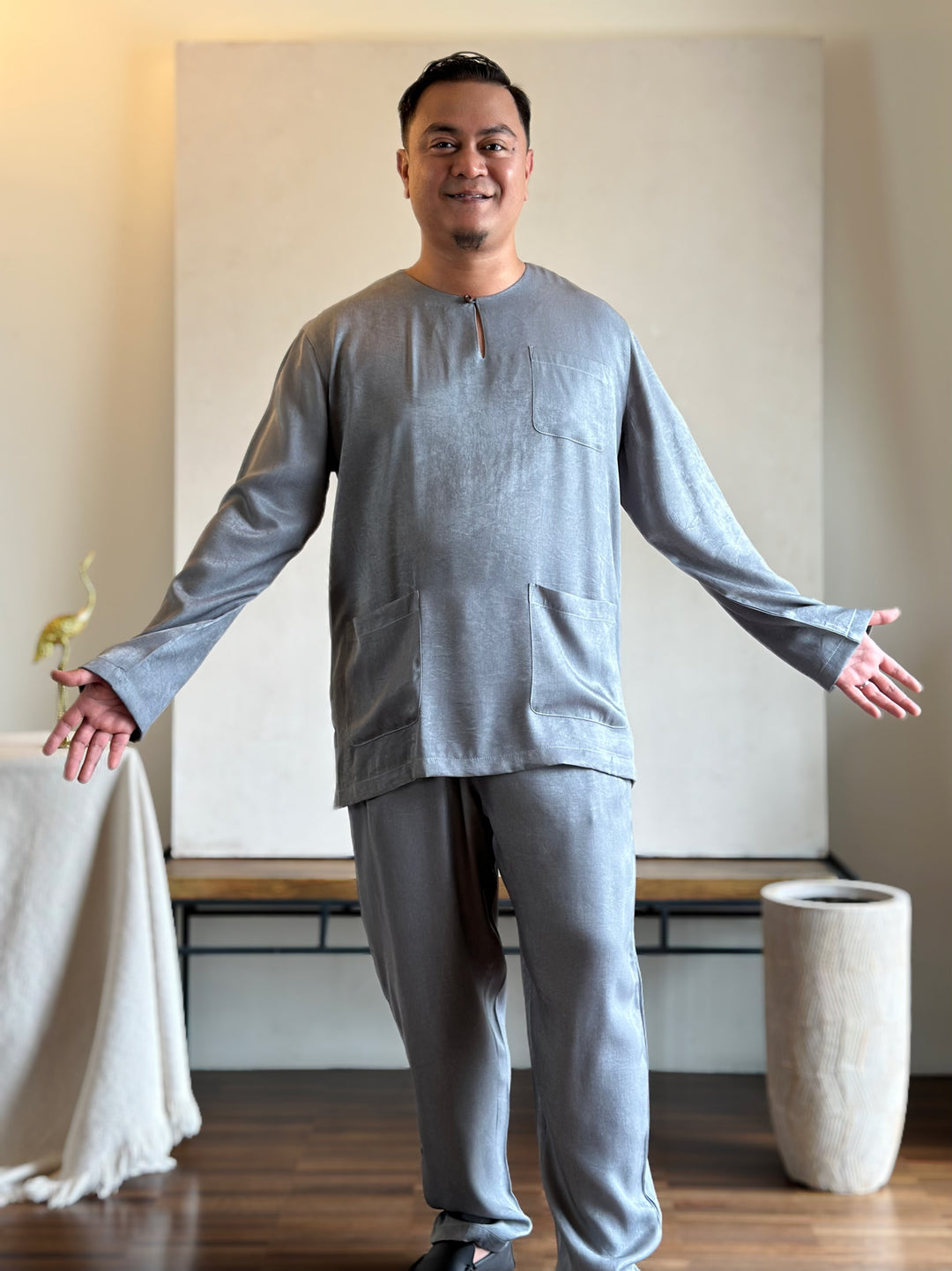 MALIK Teluk Belanga Baju Melayu Set in Pewter