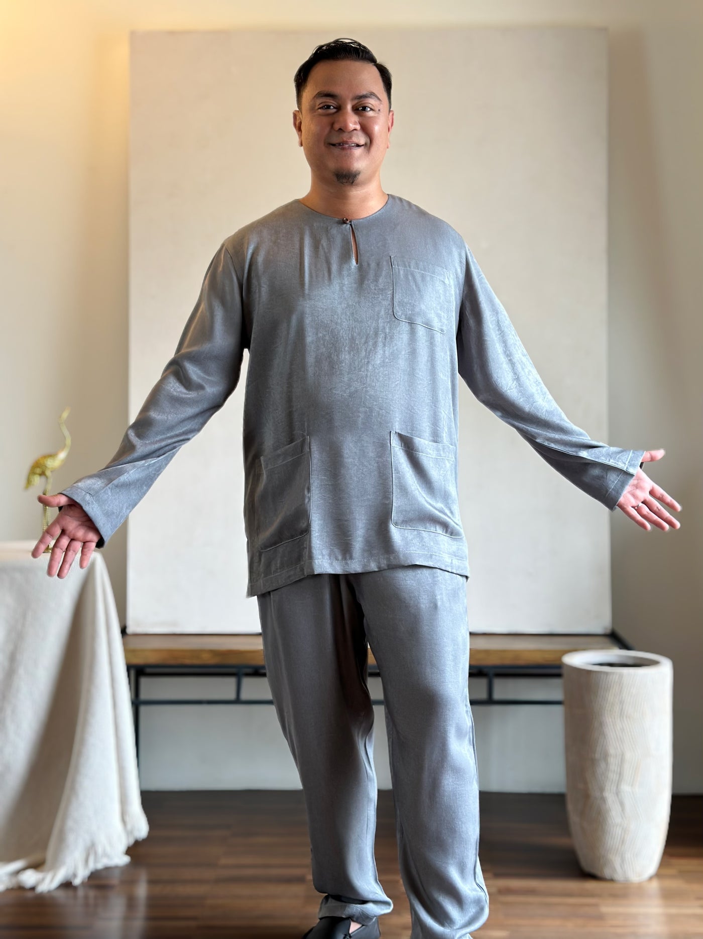 MALIK Teluk Belanga Baju Melayu Set in Pewter