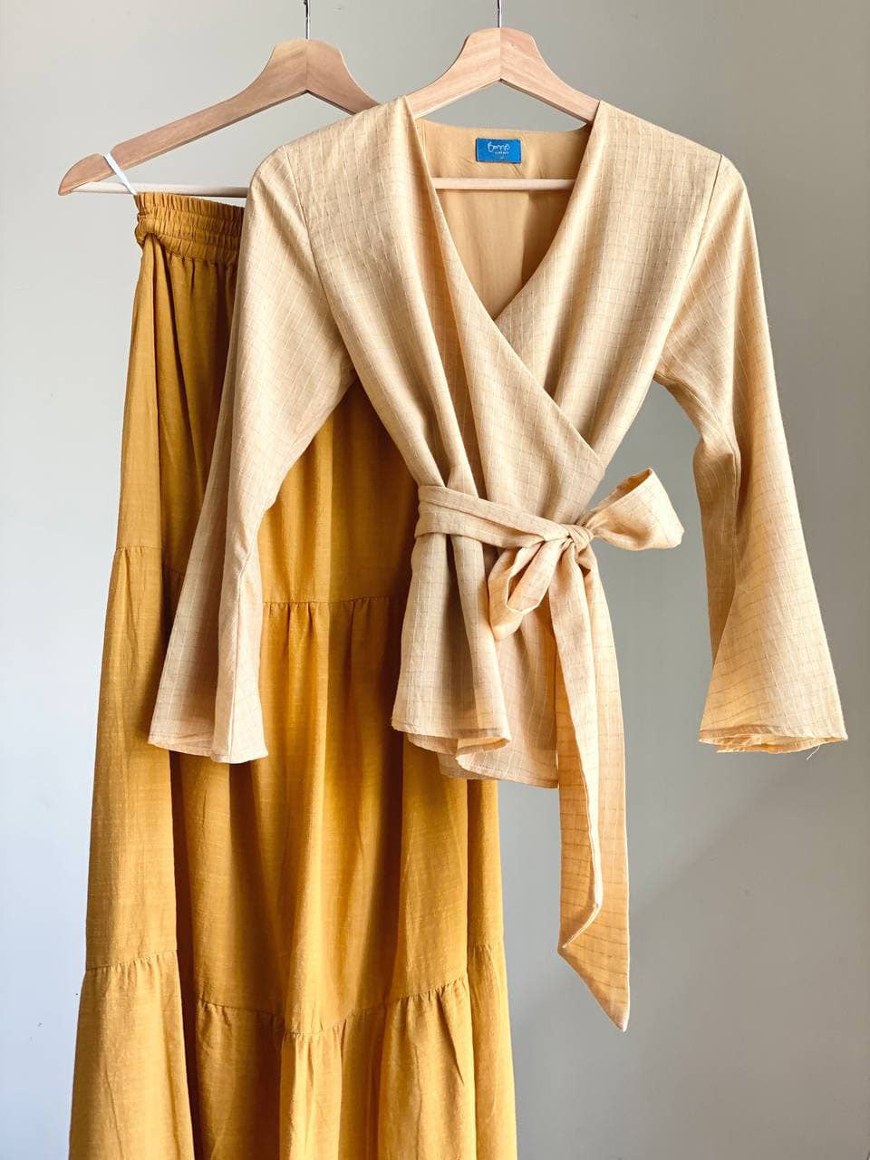 DONNA Wrap Blouse